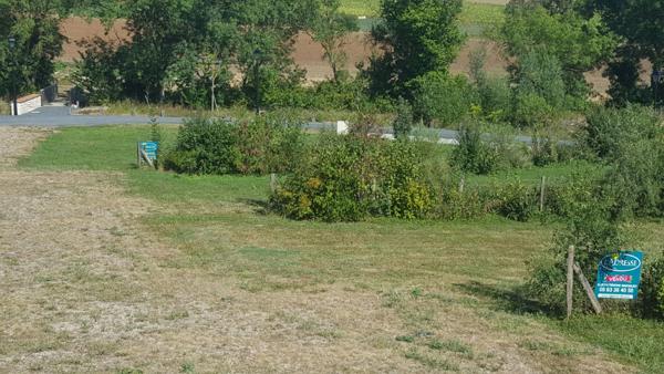 Sainte Croix,Terrain de 374 m²