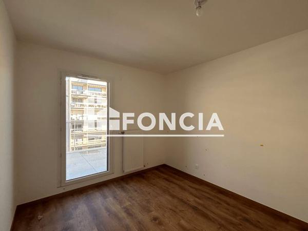 Location Appartement 2 pièces 51.9 m² - 26 RUE JEAN GIRARD MADOUX Chambery 73000