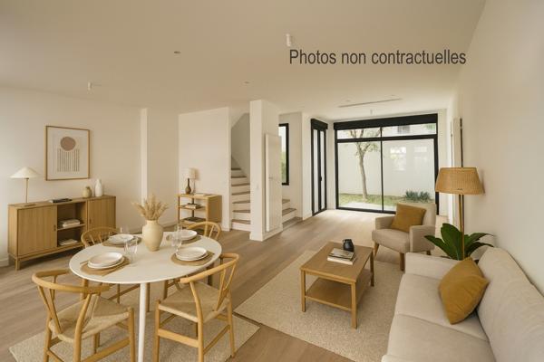 Maison de ville  avec  jardin, terrasse et parking