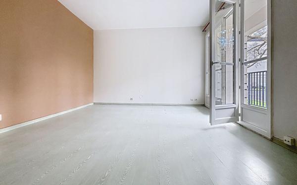 Appartement à vendre    1 pièce • 34,92 m2 Tours