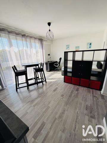 Location studio 33 m² Compiègne