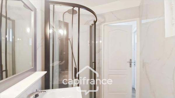 Montreuil-A vendre maison loft sur 2 niveaux + espace mezzanine-28m2 habitables-38 m2 au sol-Proche Mairie- Cave