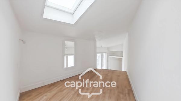 Montreuil-A vendre maison loft sur 2 niveaux + espace mezzanine-28m2 habitables-38 m2 au sol-Proche Mairie- Cave