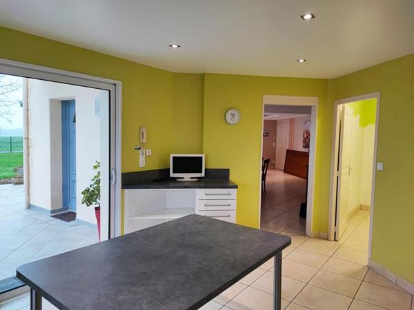 Maison  8 pièce(s) 181 m2