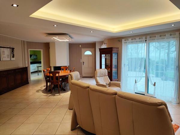 Maison  8 pièce(s) 181 m2