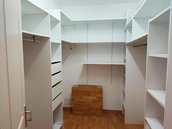 Maison  8 pièce(s) 181 m2