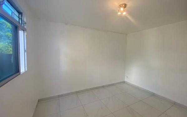 Appartement à louer    3 pièces • 46 m2 Le Moule