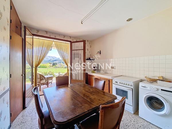 A vendre maison 2 appartements à 10mn de Laragne-Montéglin