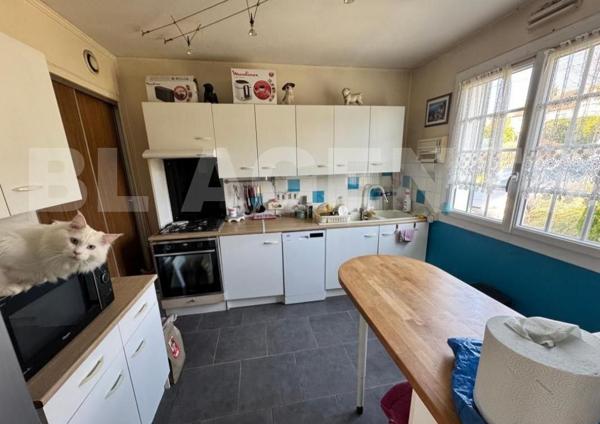 PAVILLON A VENDRE SEULEMENT A 10 DE LA GARE LIGNE P GARE DE LEST 