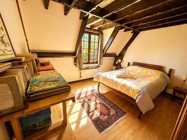 Maison Verneuil Sur Seine 7 pièce(s) €687 000 ** - Référence 1109
