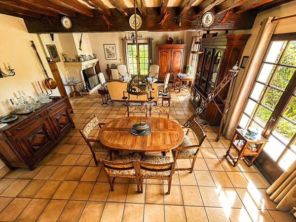 Maison Verneuil Sur Seine 7 pièce(s) €687 000 ** - Référence 1109