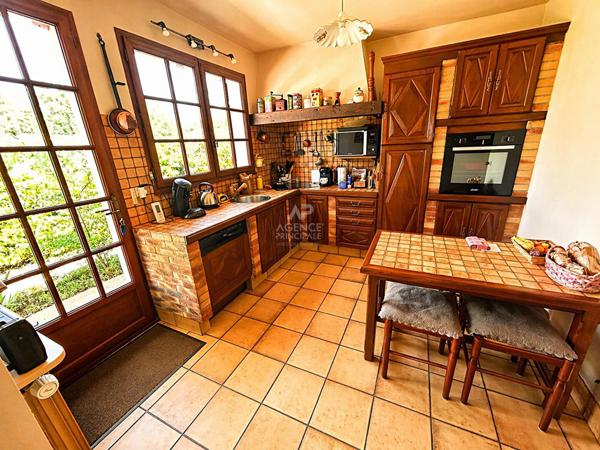 Maison Verneuil Sur Seine 7 pièce(s) €687 000 ** - Référence 1109
