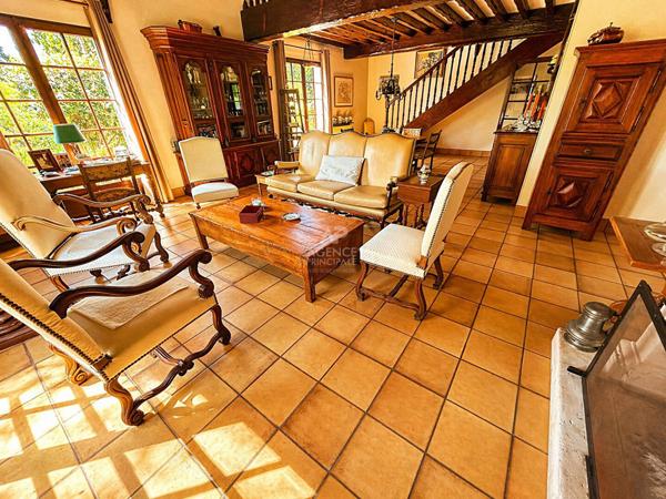 Maison Verneuil Sur Seine 7 pièce(s) €687 000 ** - Référence 1109