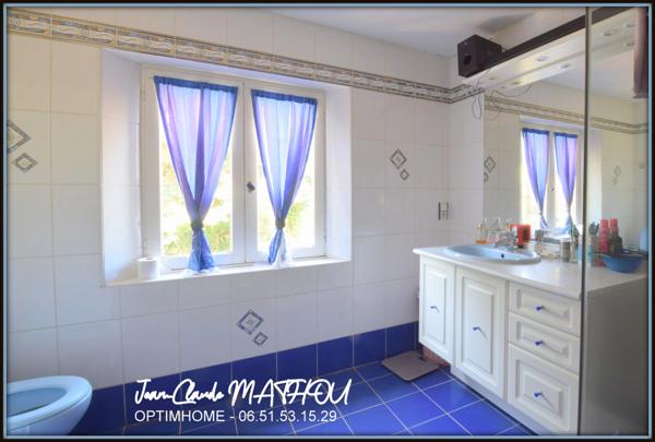 Villa T5 120 m2 3 chambres terrain arboré 9600 m2 -11400