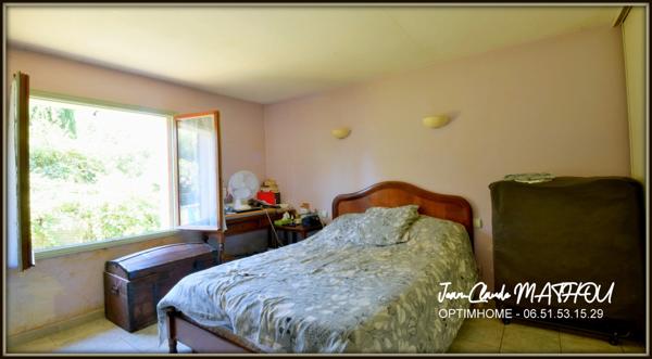 Villa T5 120 m2 3 chambres terrain arboré 9600 m2 -11400