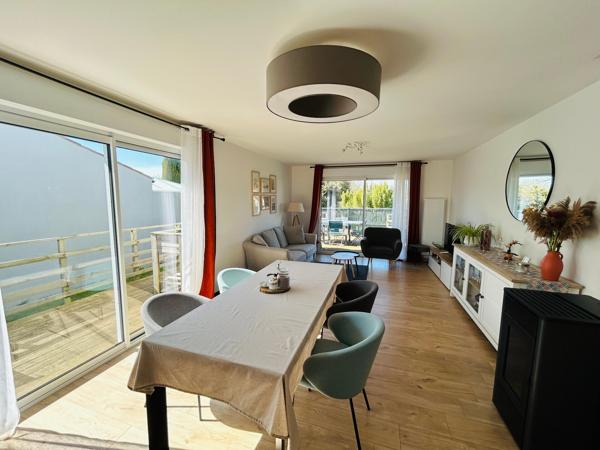 Votre résidence secondaire près de la mer : calme, jardin, garage et plage accessible en quelques minutes.