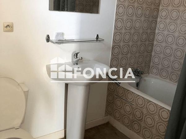 Location Studio 26.3 m² - 12 RUE GUY ROPARTZ Saint Brieuc 22000