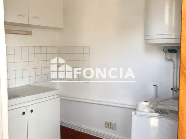 Location Studio 26.3 m² - 12 RUE GUY ROPARTZ Saint Brieuc 22000