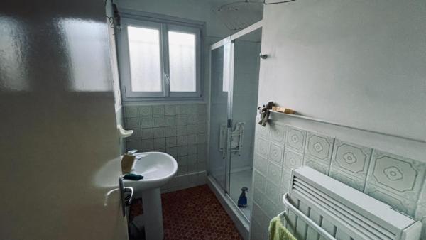 Maison Toulon  4 pièces 100 m2  avec dépendance sur un terrain de 1000m²