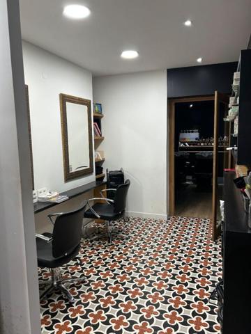 33000 BORDEAUX - centre ville SALON DE COIFFURE 65 m²