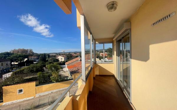 Appartement à vendre    3 pièces • 58 m2 Six-Fours-les-Plages