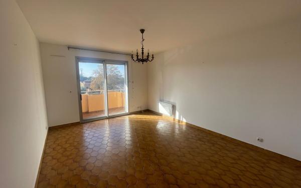 Appartement à vendre    3 pièces • 58 m2 Six-Fours-les-Plages