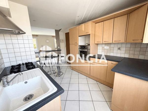 Location Appartement 4 pièces 69.92 m² - 367 AVENUE SADI CARNOT Guilherand-granges 07500