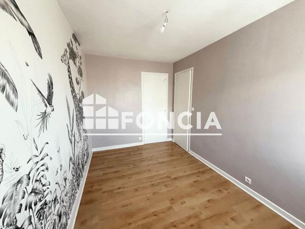 Location Appartement 4 pièces 69.92 m² - 367 AVENUE SADI CARNOT Guilherand-granges 07500