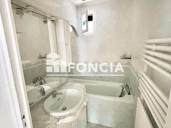 Location Appartement 4 pièces 69.92 m² - 367 AVENUE SADI CARNOT Guilherand-granges 07500