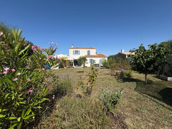 Maison Marsilly proche commerces, 4 chambres et vaste jardin sans vis-à-vis