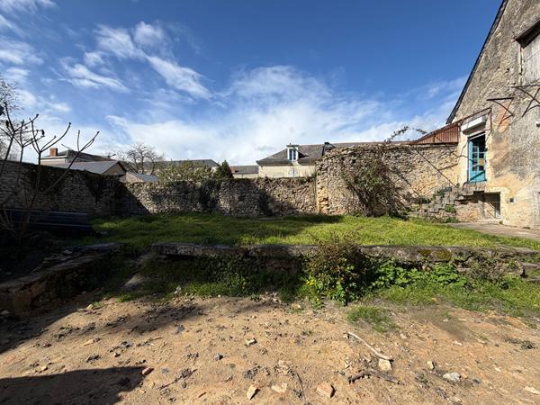Ensemble immobilier Coeur de Ville de Baugé en Anjou !