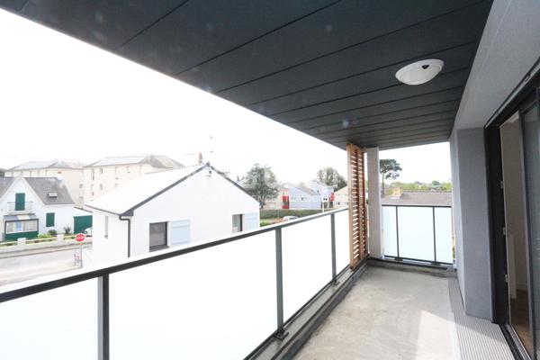 Appartement Saint Nazaire 4 pièce(s) 83.89 m² avec 3 chambres, balcon et 2 places de parking