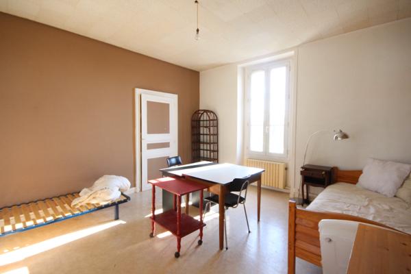 Appartement 3 pièces - 2 chambres LE PELLERIN Bourg - T3 avec place de parking