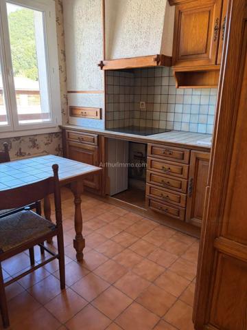 Location                                                      Appartement
                        
                     3 pièces                      51 m2                     à Digne-les-Bains
