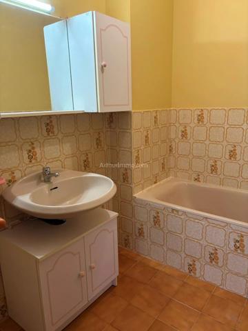 Location                                                      Appartement
                        
                     3 pièces                      51 m2                     à Digne-les-Bains