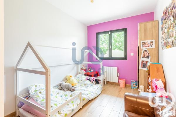 Appartement 4 pièces de 80 m² à Villejuif (94800)