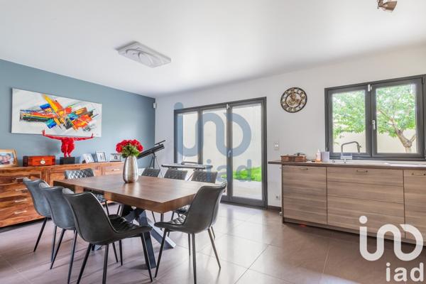 Appartement 4 pièces de 80 m² à Villejuif (94800)