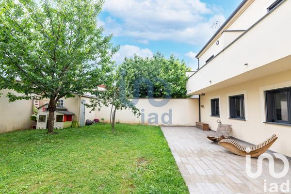 Appartement 4 pièces de 80 m² à Villejuif (94800)