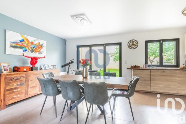 Appartement 4 pièces de 80 m² à Villejuif (94800)