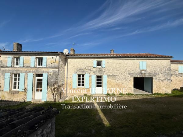 Saintes (17100) Maison Type Charentaise, Garage, Grange et Jardin