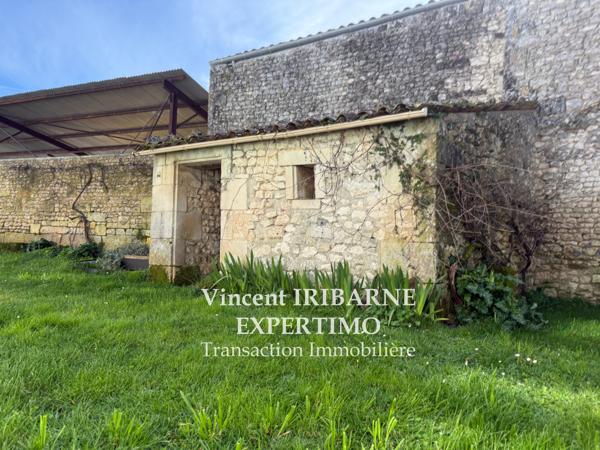 Saintes (17100) Maison Type Charentaise, Garage, Grange et Jardin