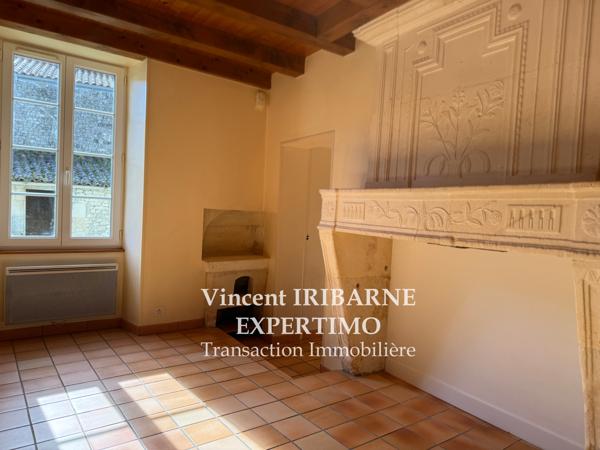 Saintes (17100) Maison Type Charentaise, Garage, Grange et Jardin