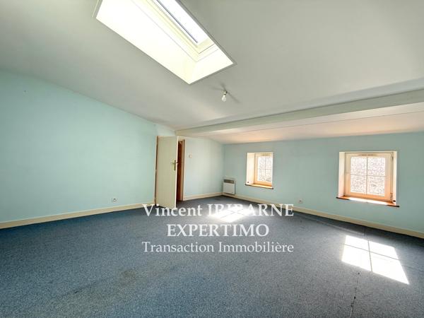 Saintes (17100) Maison Type Charentaise, Garage, Grange et Jardin