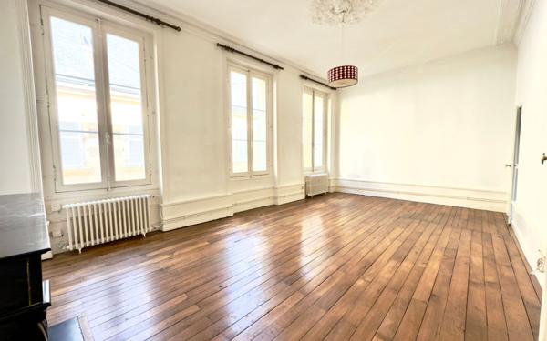 Appartement à vendre    2 pièces • 62,57 m2 Poitiers