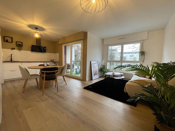 Appartement à vendre à Vannes T3 TOHANNIC 63 m² parking balcon 1er étage