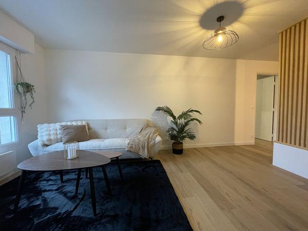 Appartement à vendre à Vannes T3 TOHANNIC 63 m² parking balcon 1er étage