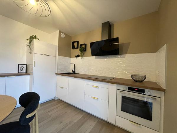 Appartement à vendre à Vannes T3 TOHANNIC 63 m² parking balcon 1er étage