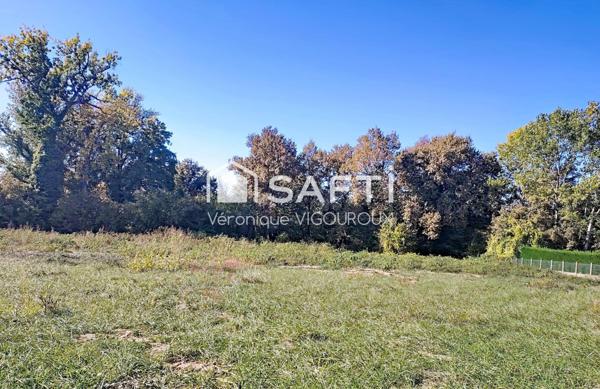 Très grand terrain viabilisé à Castelsarrasin