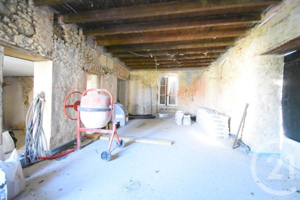 Maison à vendre  3 pièces - 136,50 m2 CREUZIER LE NEUF - 03