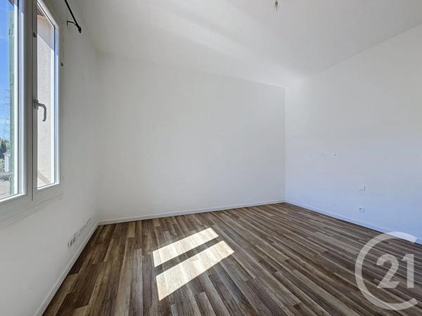 Maison à vendre  4 pièces - 91 m 2   MOUGINS  - 06
